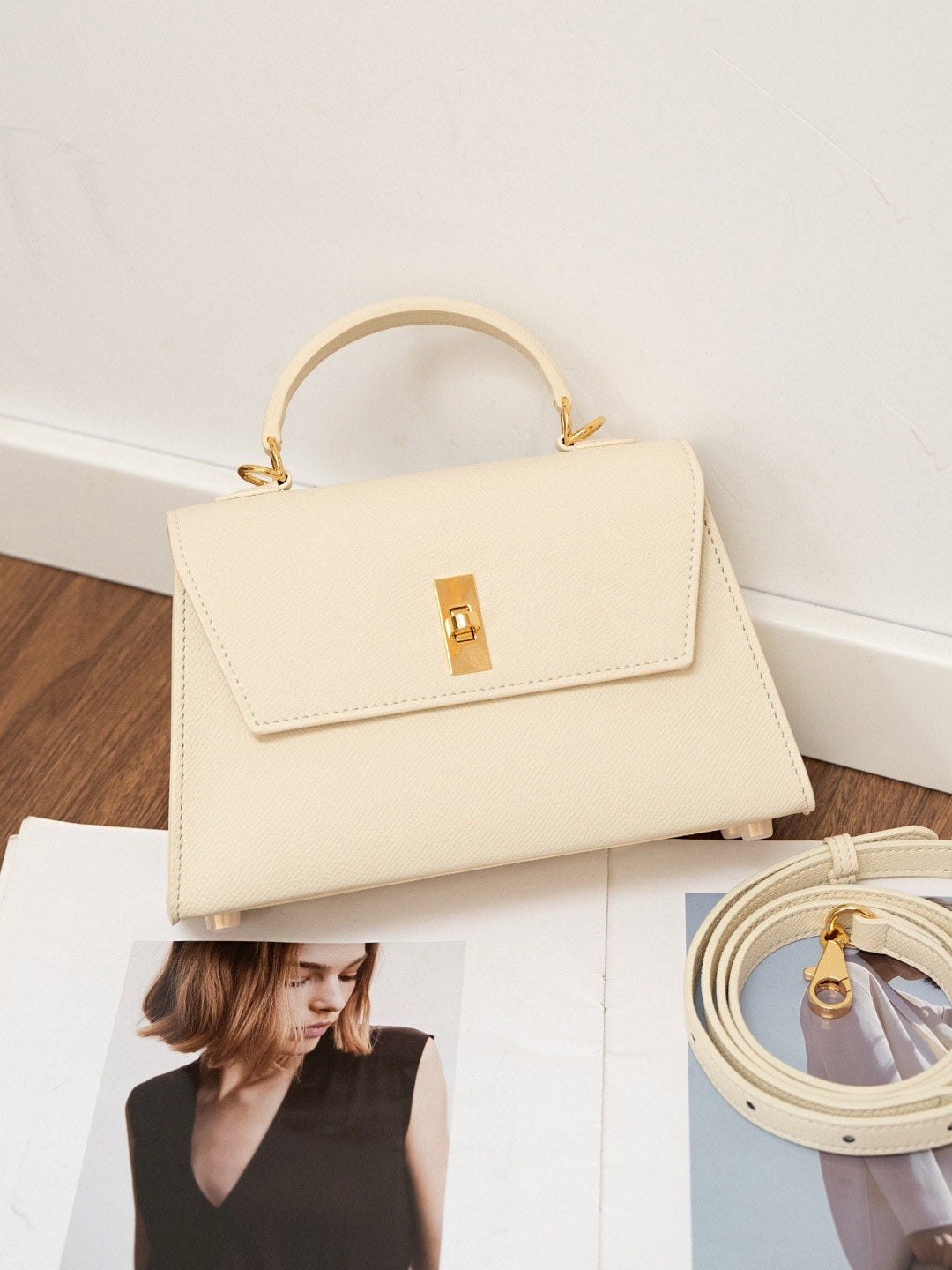 Valmio Sonira leather women's handbag - white