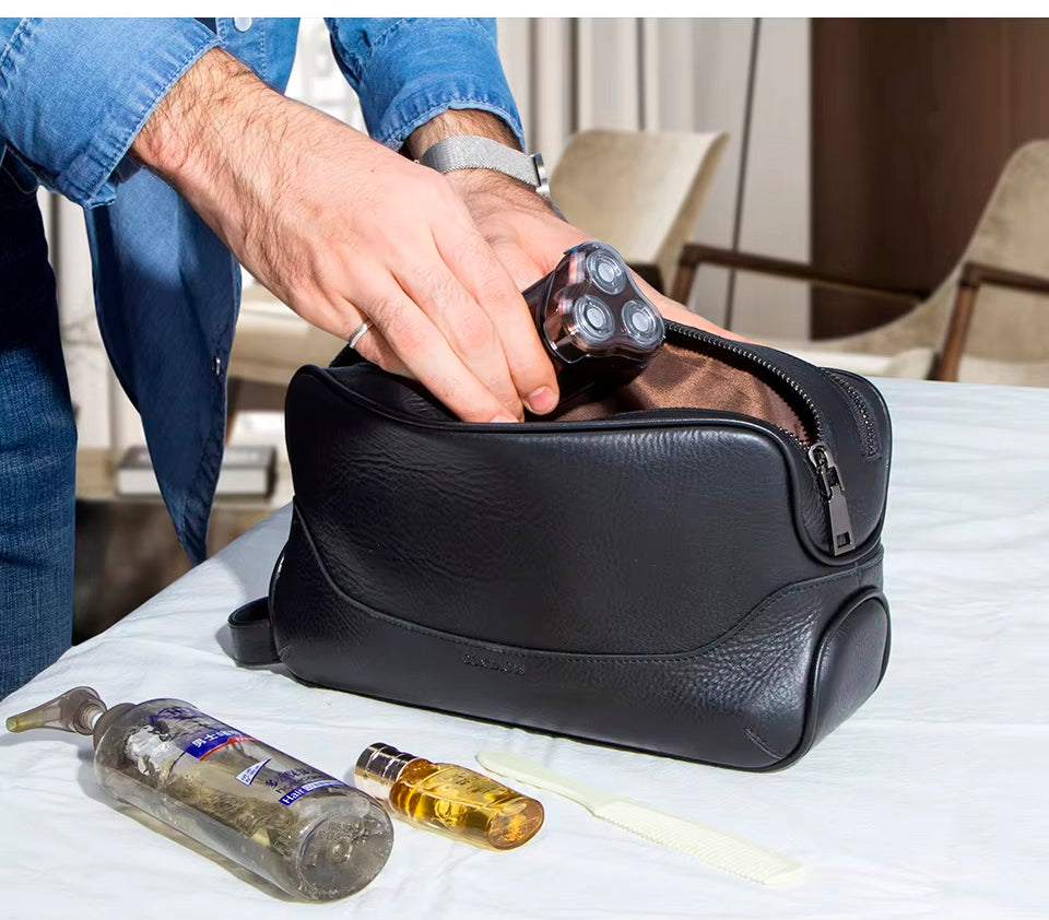 Valmio Boro Leather Toiletry Bag